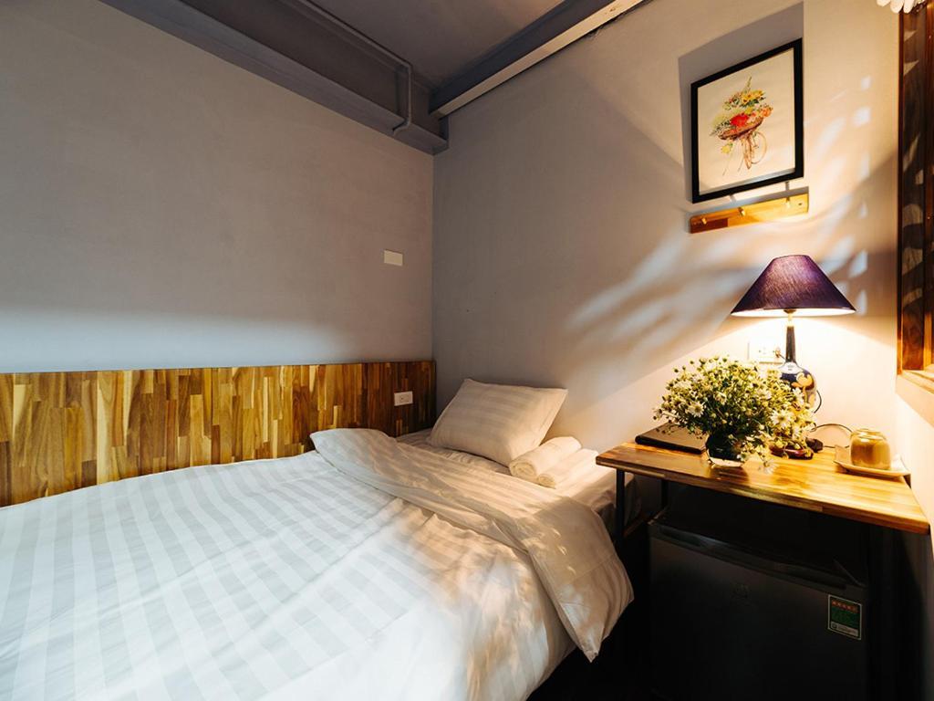 Ha Noi Re Hostel Ханой Екстер'єр фото